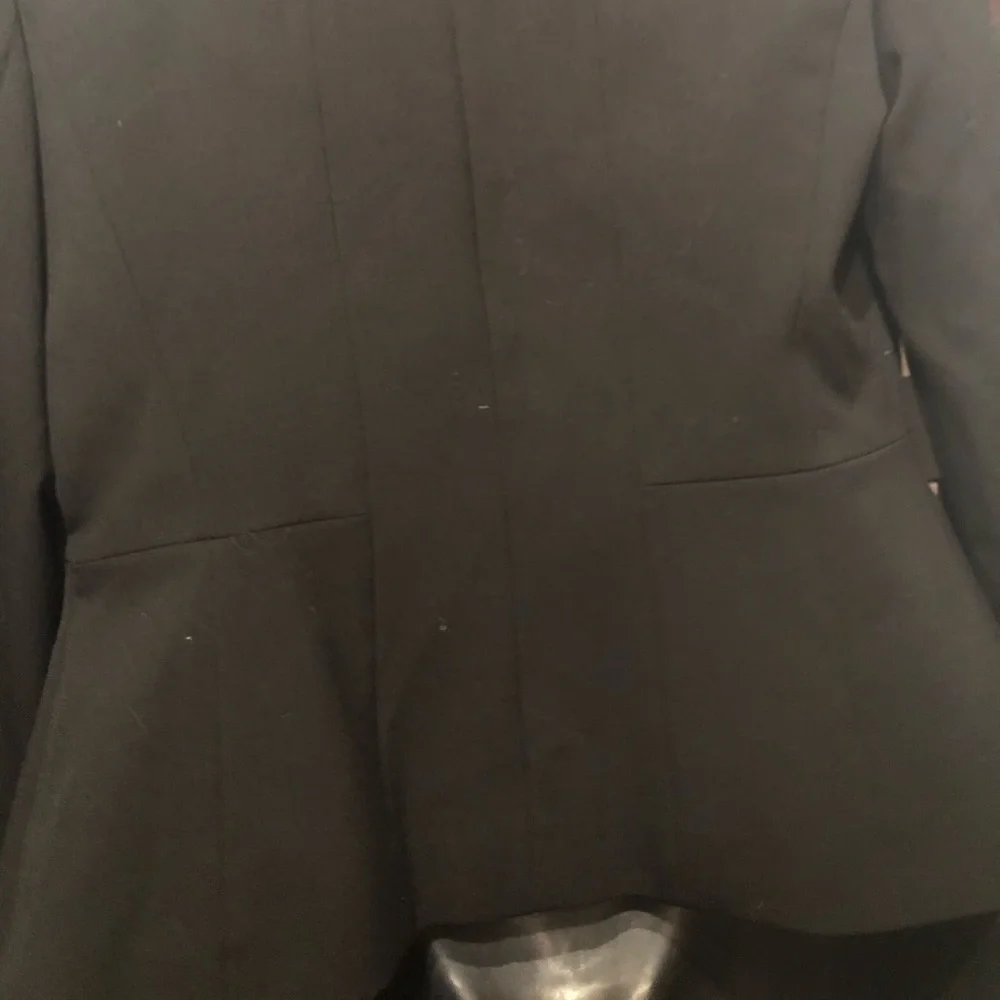 Black Tahari Blazer - Picture 7 of 9